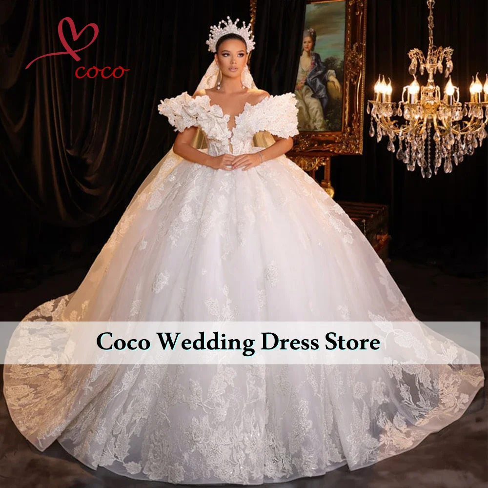 

Customized Gorgeous Beading Embroidery Lace Ball Gown Wedding Dresses Short Sleeves Illusion Neck Bridal Gowns