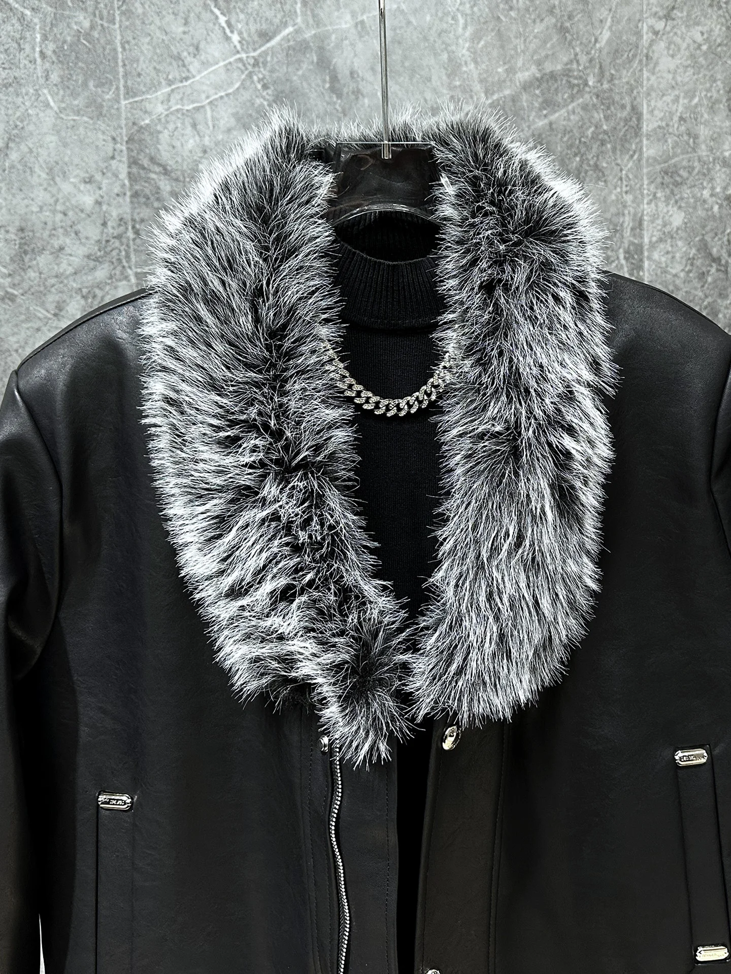 Men's 2025 Winter New High-End Thickened Faux Fur Collar Faux Leather Chic Jackets Fashion Handsome Comfort Padded Parkas Coats