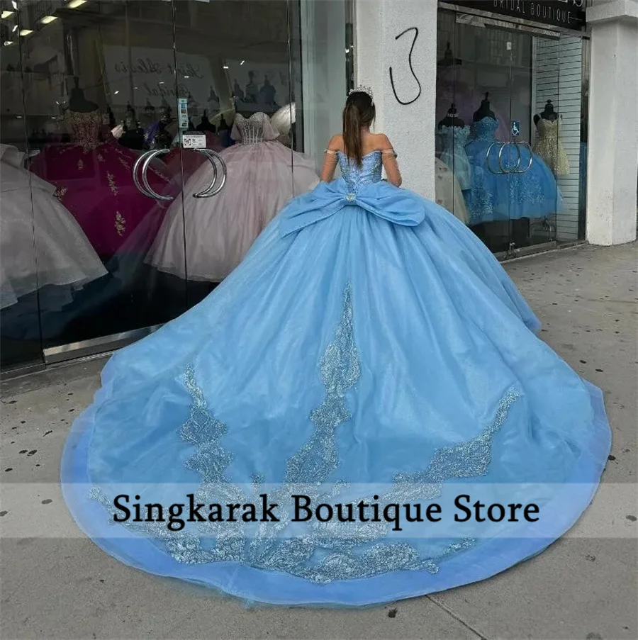 فستان الأميرة Quinceanera أزرق سماوي ، ثوب الكرة ، زخارف زهور القوس ، بلورات مطرزة باللؤلؤ ، فستان حلو 16