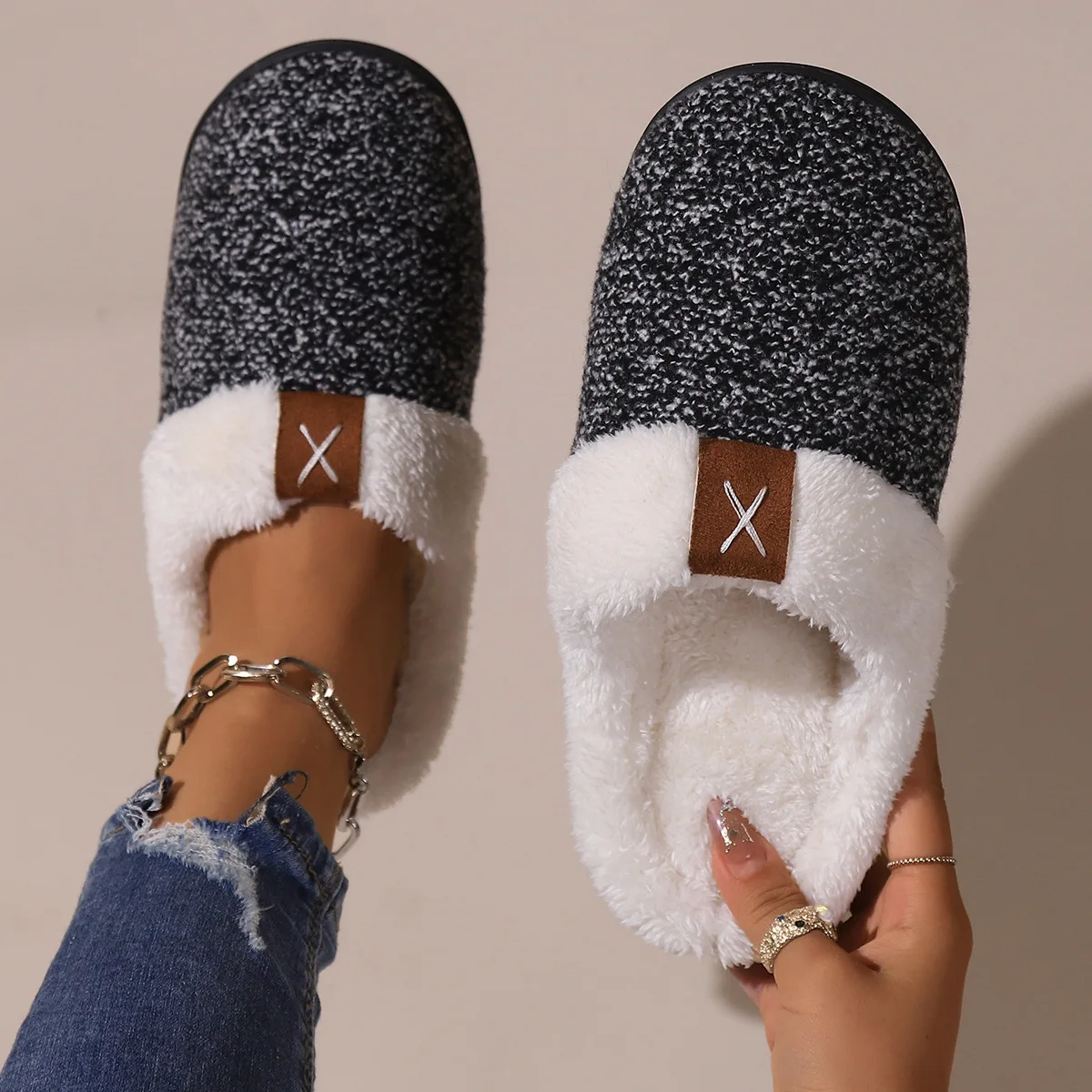 

Wholesale Dark Label Furry Slippers Women's & Men's Autumn Winter Indoor Cotton Slippers Warm Thick Soled Home Slippers
