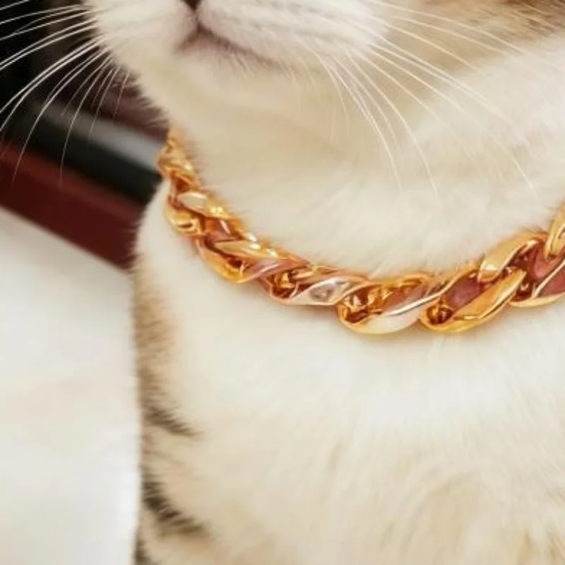 Dog Cuban Chain Collar with Bling Rhinestone  Sturdy Metal Collar with Secure Buckle for Pitbull Walking Training