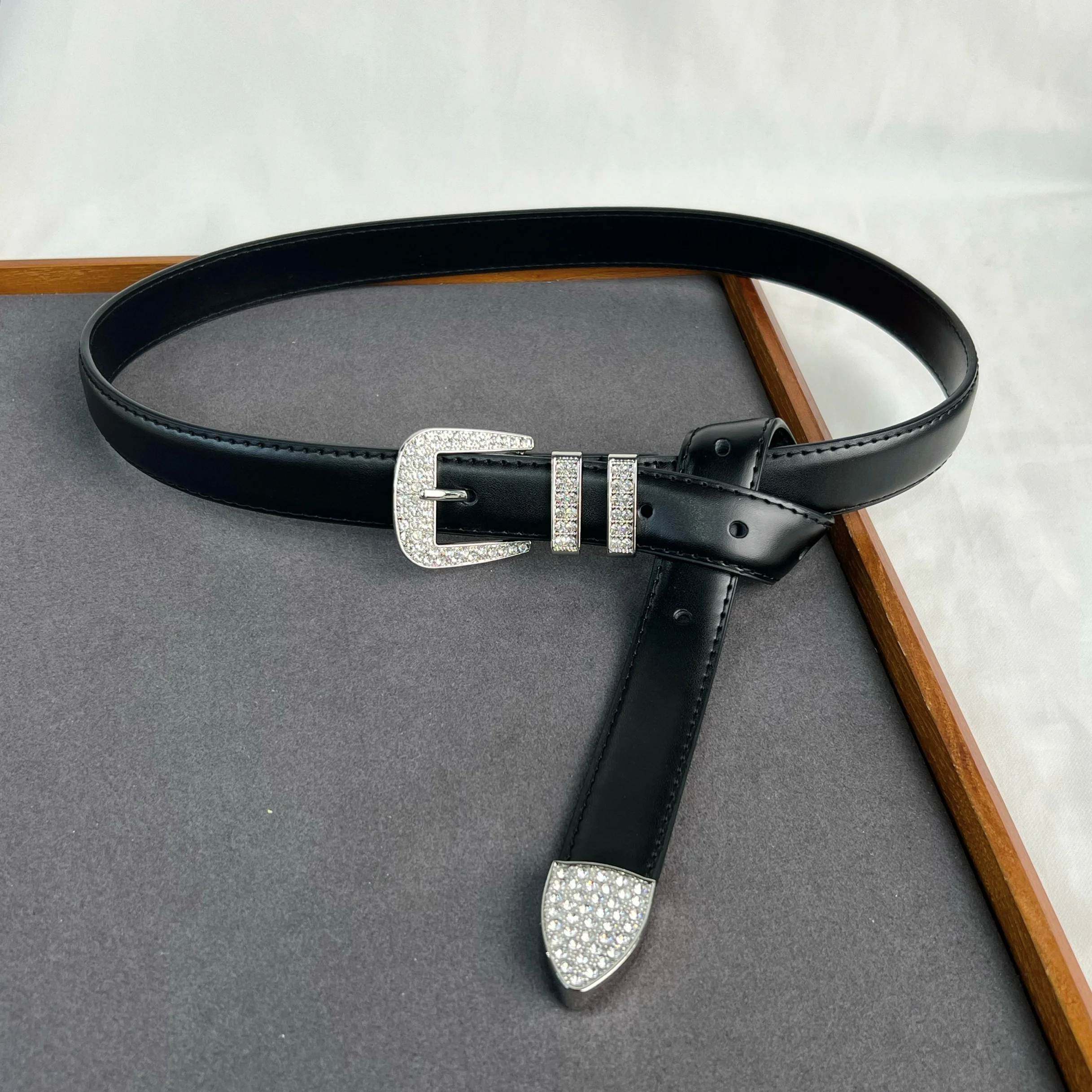 女性用ラインストーンバックルpuレザーウエストバンドベルト