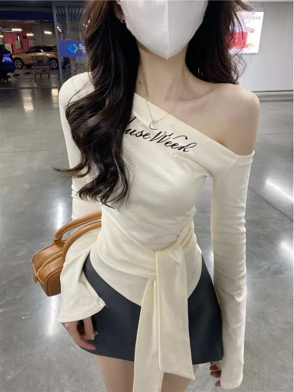 

Женская удлиненная футболка с принтом, поясом, облегающая, осенне-зимняя, новая, асимметричная, эластичная, стройнящая