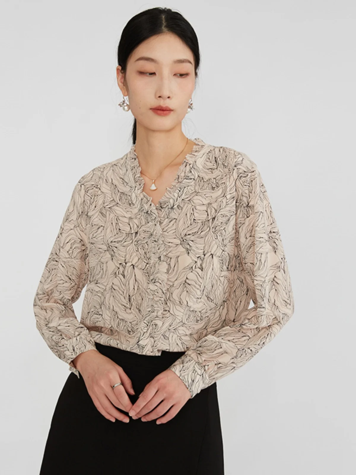 2024 Women\'s Fashion Early Autumn New 100%Natural Mulberry Silk Crepe De Chine Stringy Selvedge V-neck Long Sleeve Printed Shirt