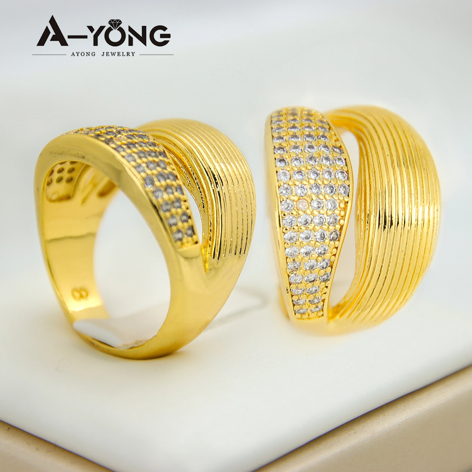 Luxury Saudi Gold Color Big Rings 21k Gold Plated Fashion Zircon Italian Chic Womens Mens Engagement Wedding Party Jewelry