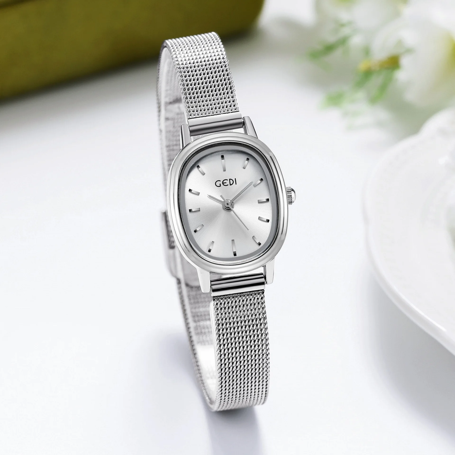 YFY oval small dial women's watch - niche, high-end, minimalist student watch - waterproof stainless steel ladies' watch