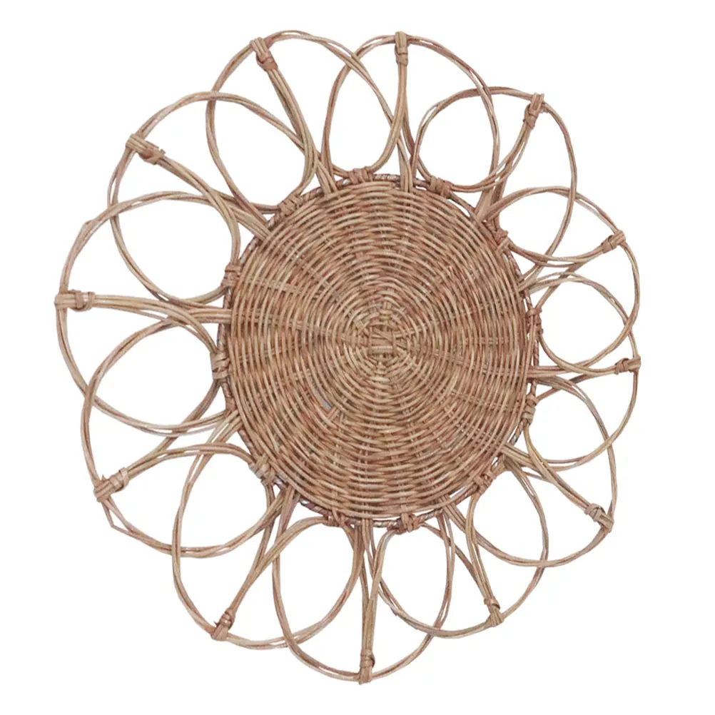 

1Pcs Delicate Rattan Woven Craft Wall Pendant Flower Modeling Decorative Home Office Hanging Adorn Natural Feeling Scene Layout