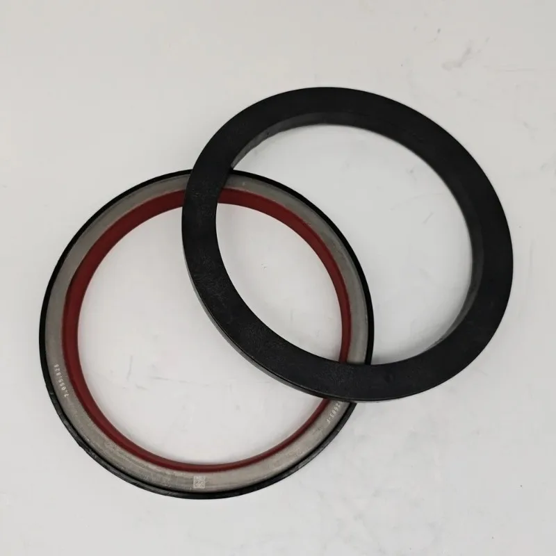 For 4965569 Is Suitable for Cummins ISX15 QSX15 Engine Accessoriescrankshaft Rear Oil Seal 4965569