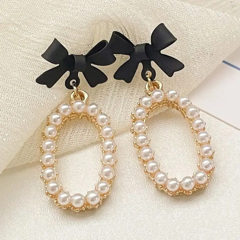 Lovely Black Bow Drop Earrings for Women Pearl Earrings Korean Fashion Hollow Out Oval Dangle Earrings Party Golden Jewelry Gift