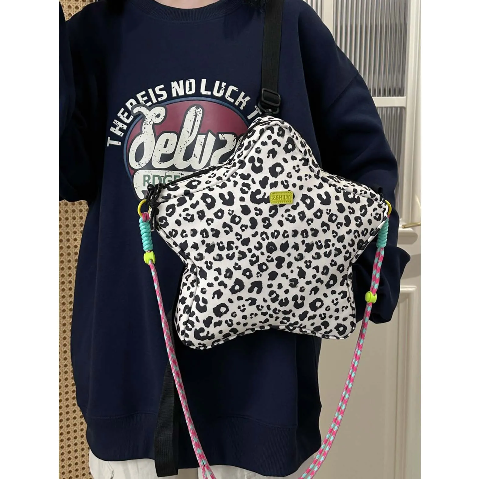 

Fashion leopard print bag five pointed star bag casual bag, new trendy multifunctional backpack personalized single shoulder bag