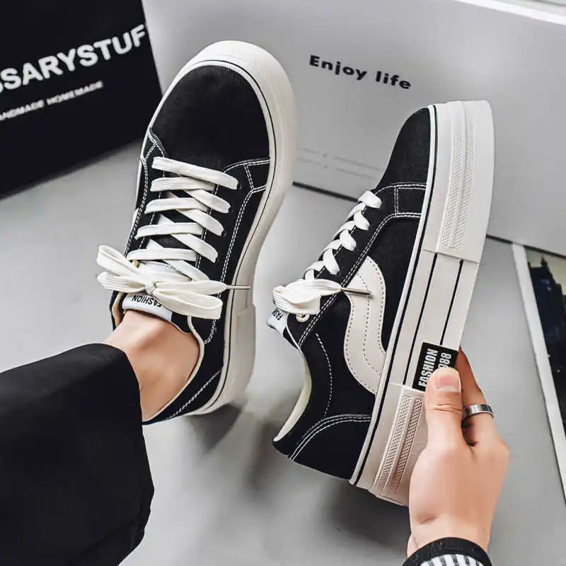 

Демисезонные светло-голубые кроссовки на шнуровке, мужские повседневные мужские летние туфли для бадминтона, спортивные тренды известных брендов