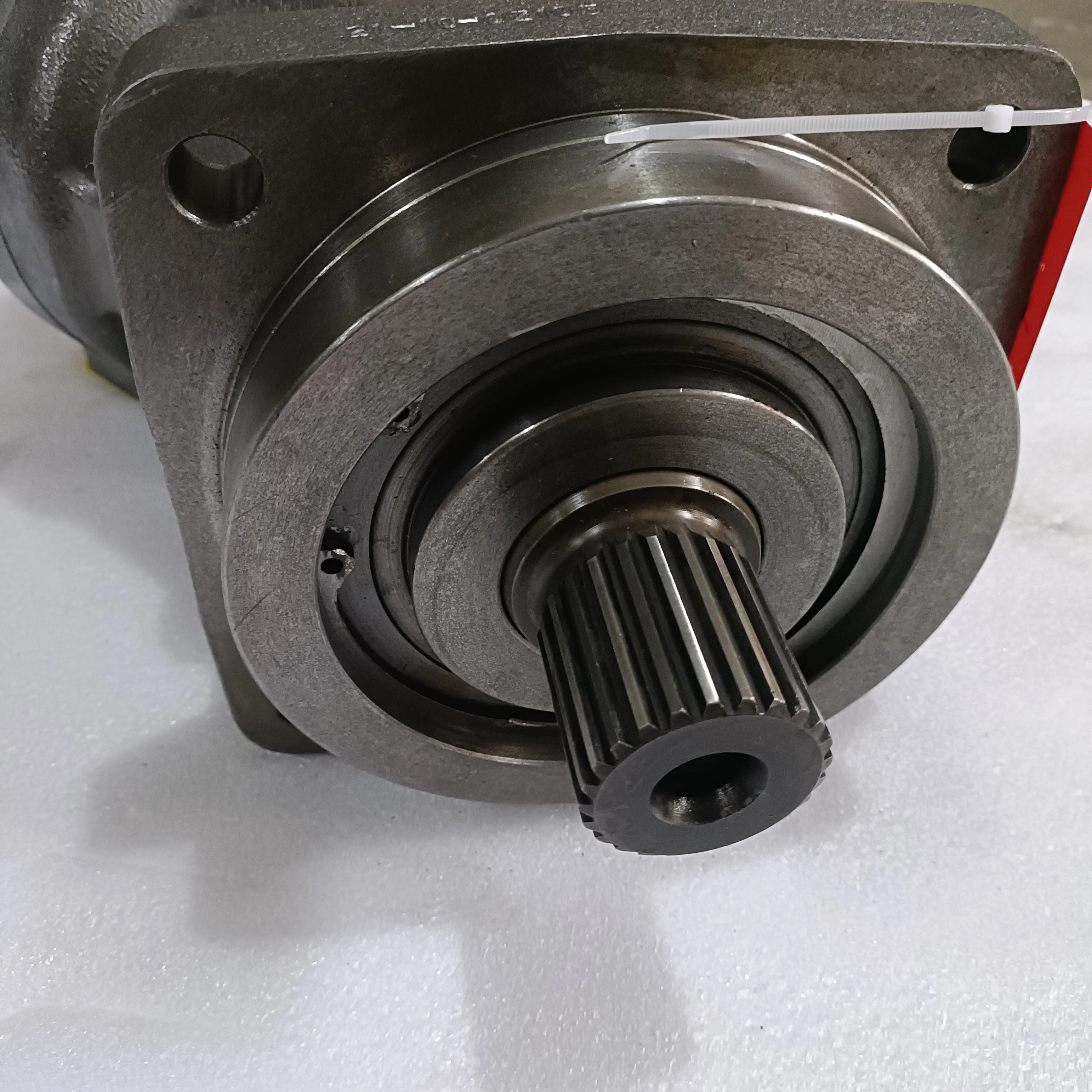 A2FM180 A2FM250 A2FM200 A2FM355 Motor Hidráulico R902054480 A2FM180/61R-VZB010-S R902057188 A2FM180/61W-VSB010-S
