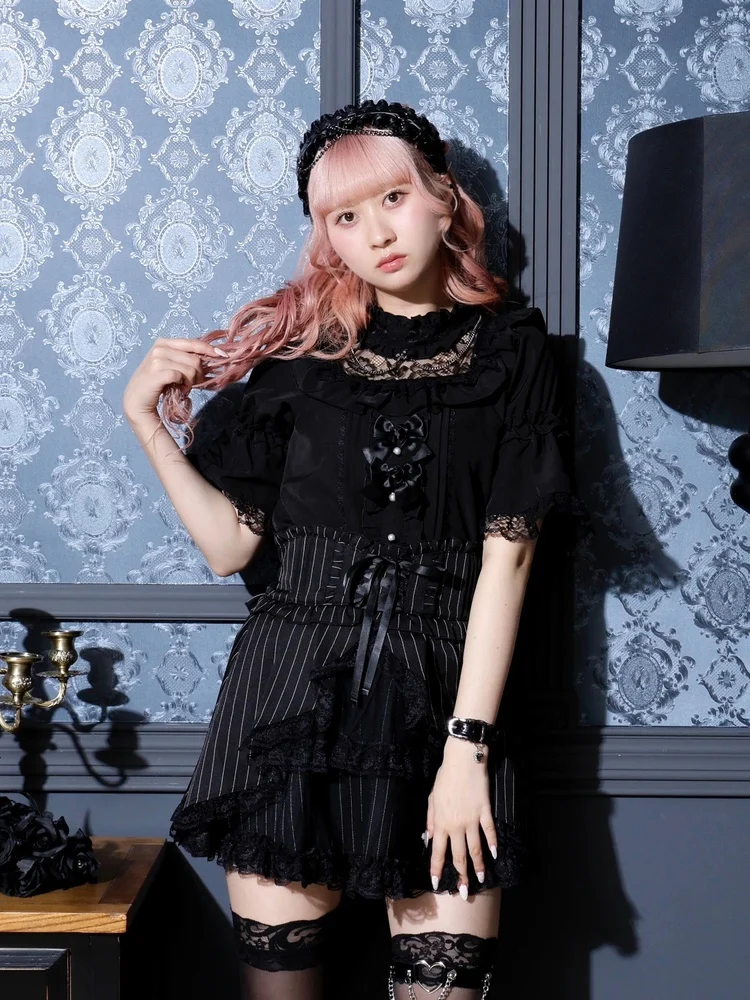 日本の鉱山スタイル量産ダークゴスブラウスレーススプライシング半袖リボンシングルブレスト甘い多用途シャツトップ女性