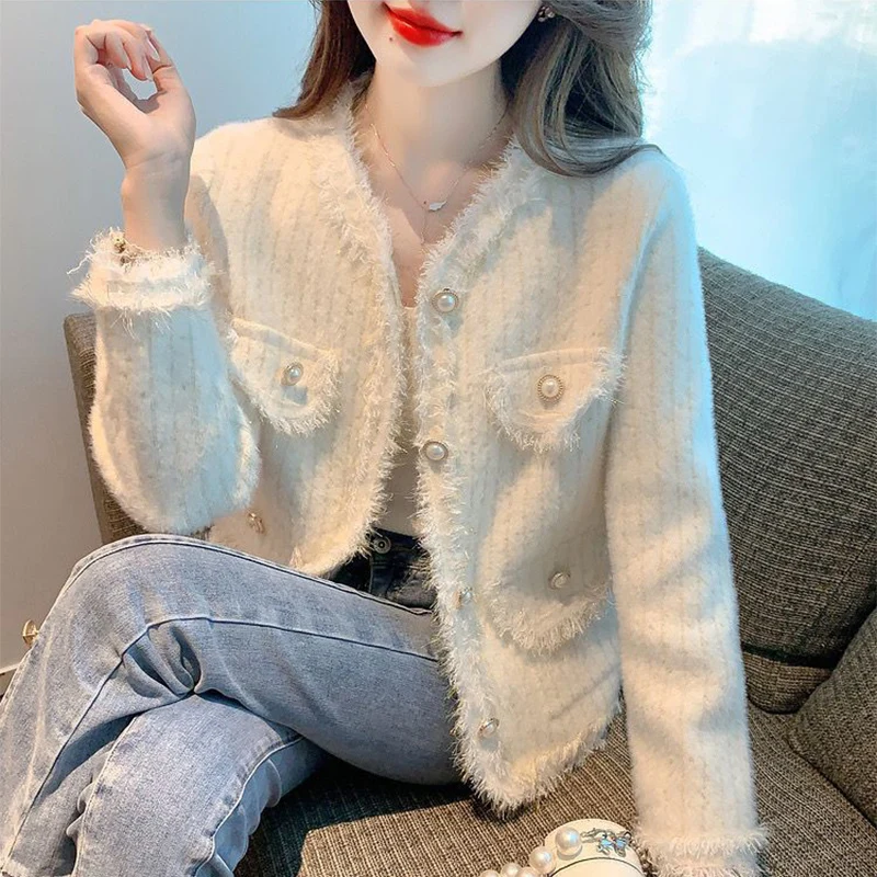 

Элегантные женские куртки с длинными рукавами и кисточками, осенне-зимние куртки с жемчугом на пуговицах, женские пальто в полоску из искусственной норки