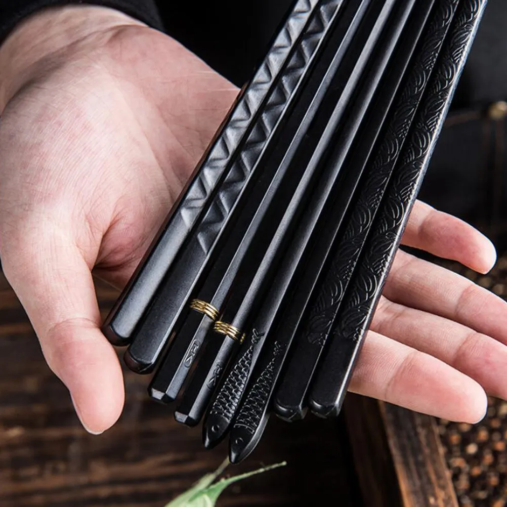 2Pairs Anti-Slip Pointed Chopsticks Alloy Material High Shine Dishwasher Safe Lightweight Portable Carved Pattern Family Dinner