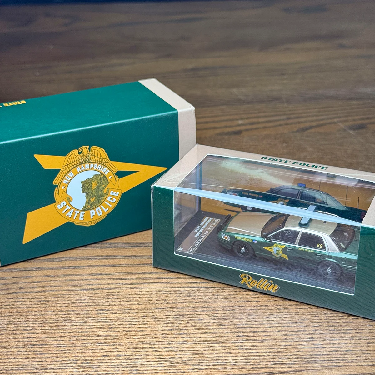 In stock 1: 64 new CV model, Victoria NHSP model, New Hampshire State Police K-9, alloy static car model, limited edition, gift