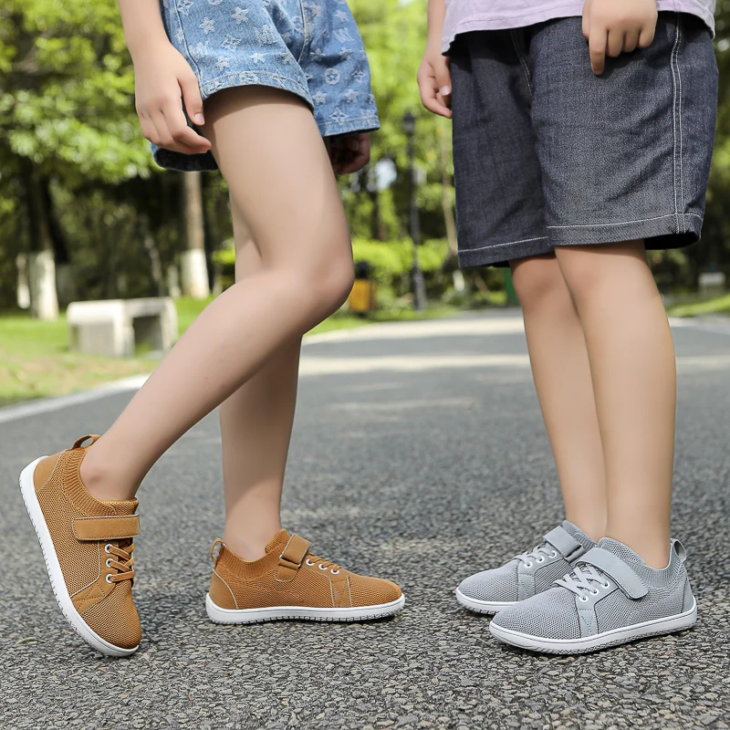 Zapatos descalzos anchos para niños, zapatillas deportivas para caminar al aire libre, zapatillas de correr para niños pequeños, zapatos de cuero con bucle de gancho, 2024