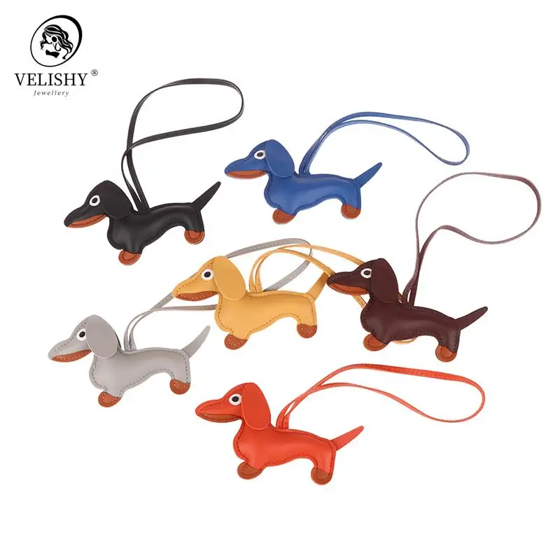 Men's Car Dachshund Bulldog Keychain Classic Cute Puppy Dog Bag Pendant Key chain Fashion Dachshund key Ring Accessories