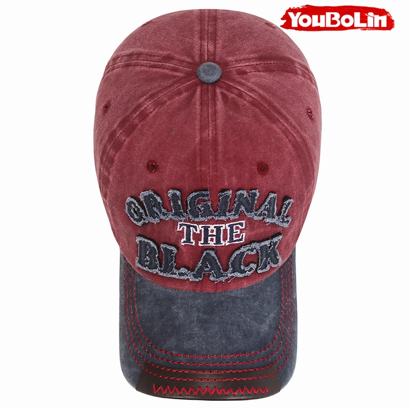 Baumwollbeschichtete Gewaschene Baseballkappe mit Gesticktem 'BLACK' Schriftzug und Aufnähern – Detail 4