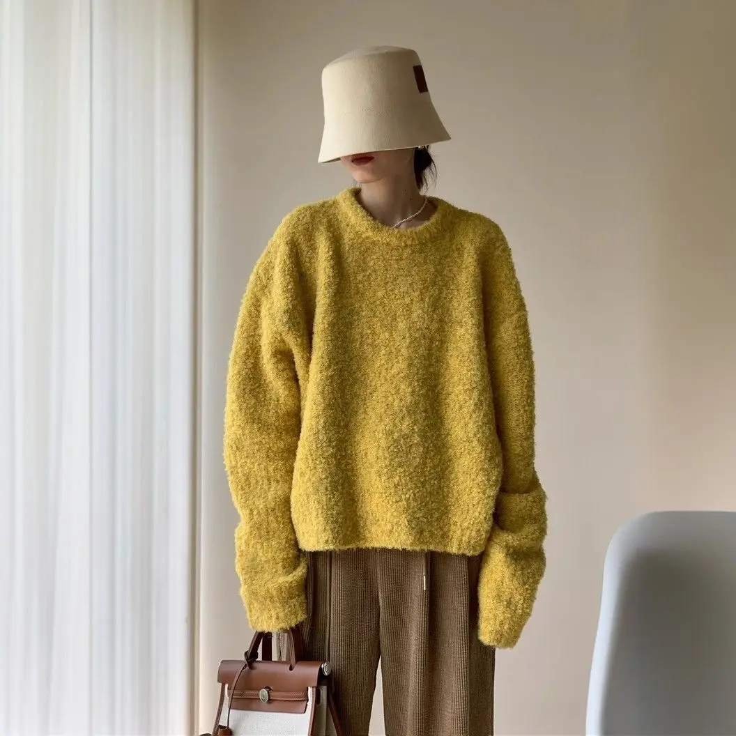 

2025 Autumn and Winter Sweater Round Neck Pullover Sweater Retro Loose Fashion Versatile Knitted Top