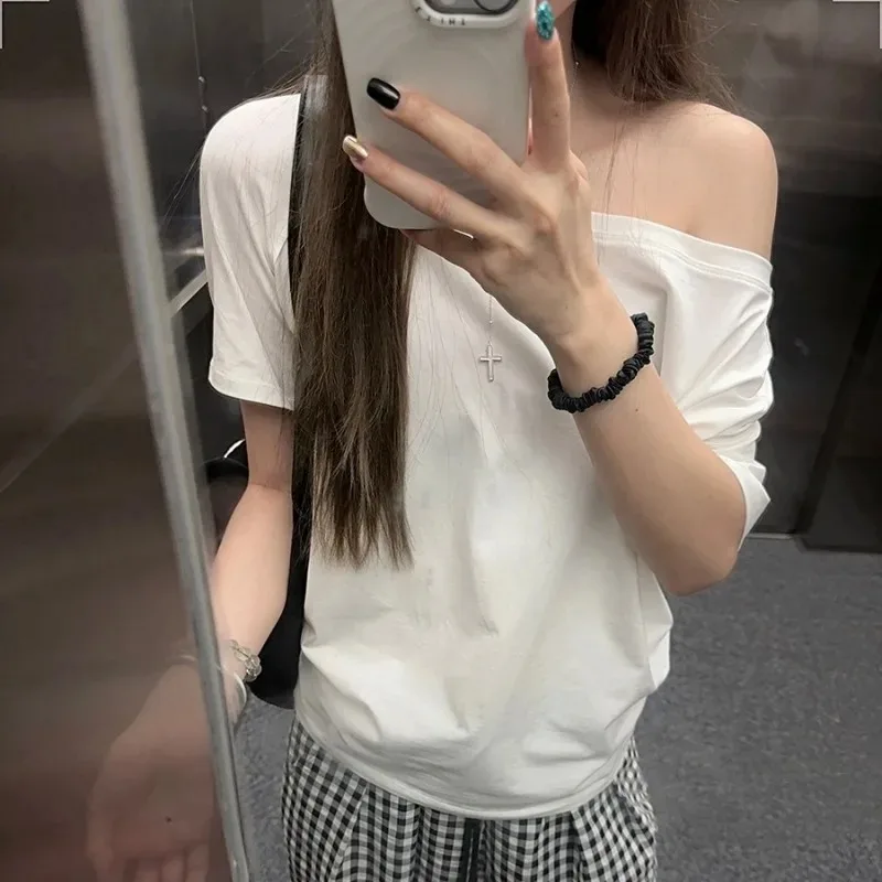 T-shirts Women Niche Design Off Shoulder Solid Short Sleeve Summer Chic Loose Casual Daily Simple Sexy Korean Trendy Street Tops