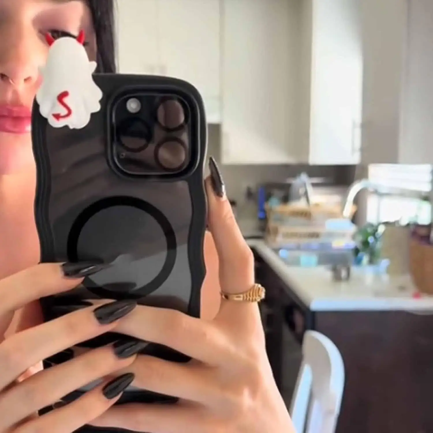 Ghostees Mystery Phone Buddy لطيف هالوين الهواتف زينة شخصية صغيرة تصميم تمثال متعة مكتب ملحق لجميع الهواتف