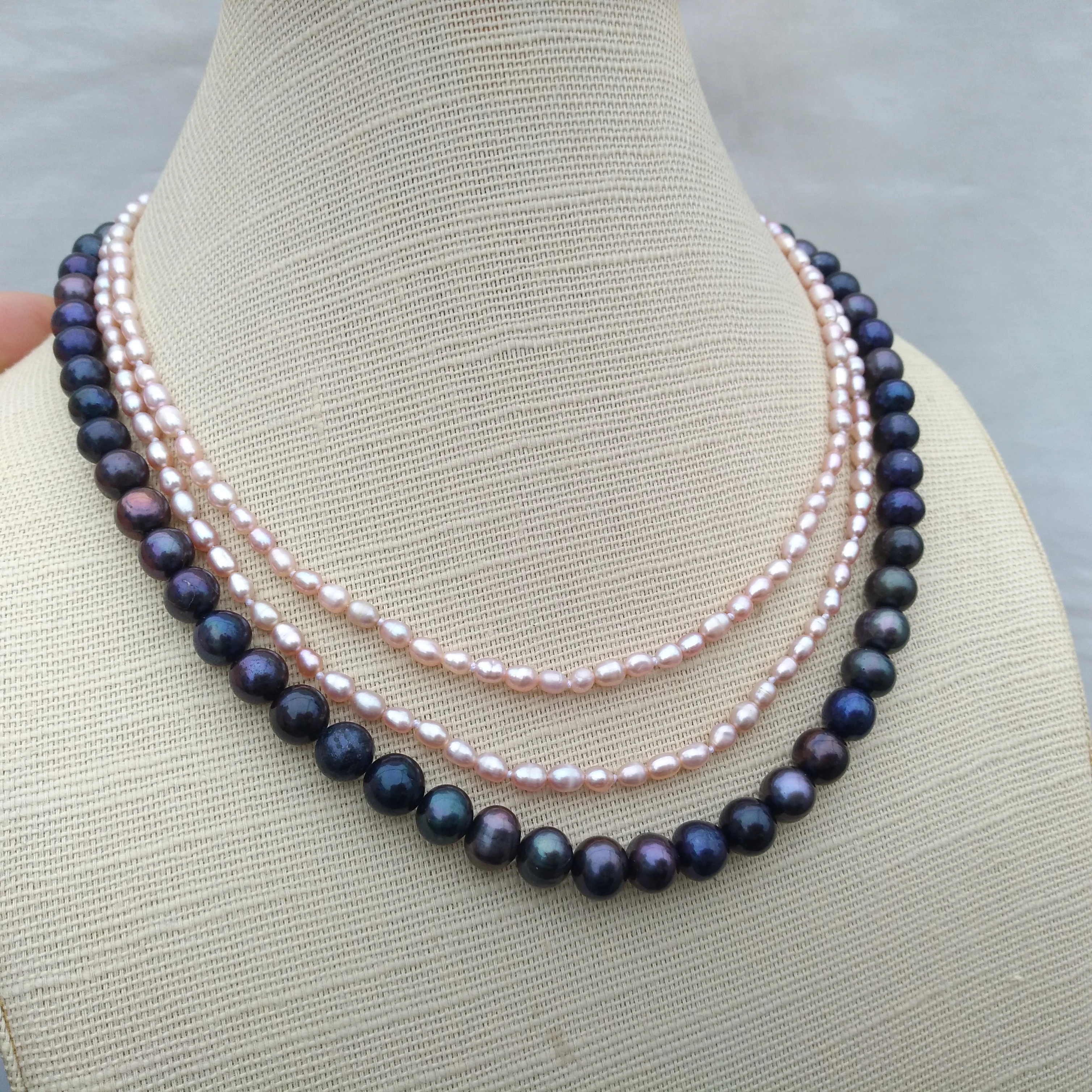3 صفوف من قلادة اللؤلؤ الطبيعي الحقيقي لبحر الجنوب الأسود والوردي مقاس 40 سم صور أصلية لقطة حقيقية #6