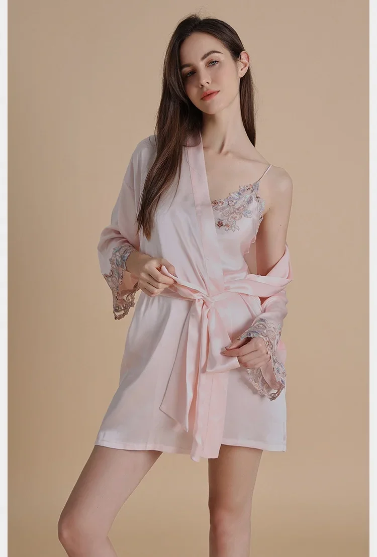

Long Sleeve Silk 2-Piece Robe With Nighgown Set Embroidery Lace Nightwear Women 100% Mulberry Silk Pajamas Crepe Satin Robes