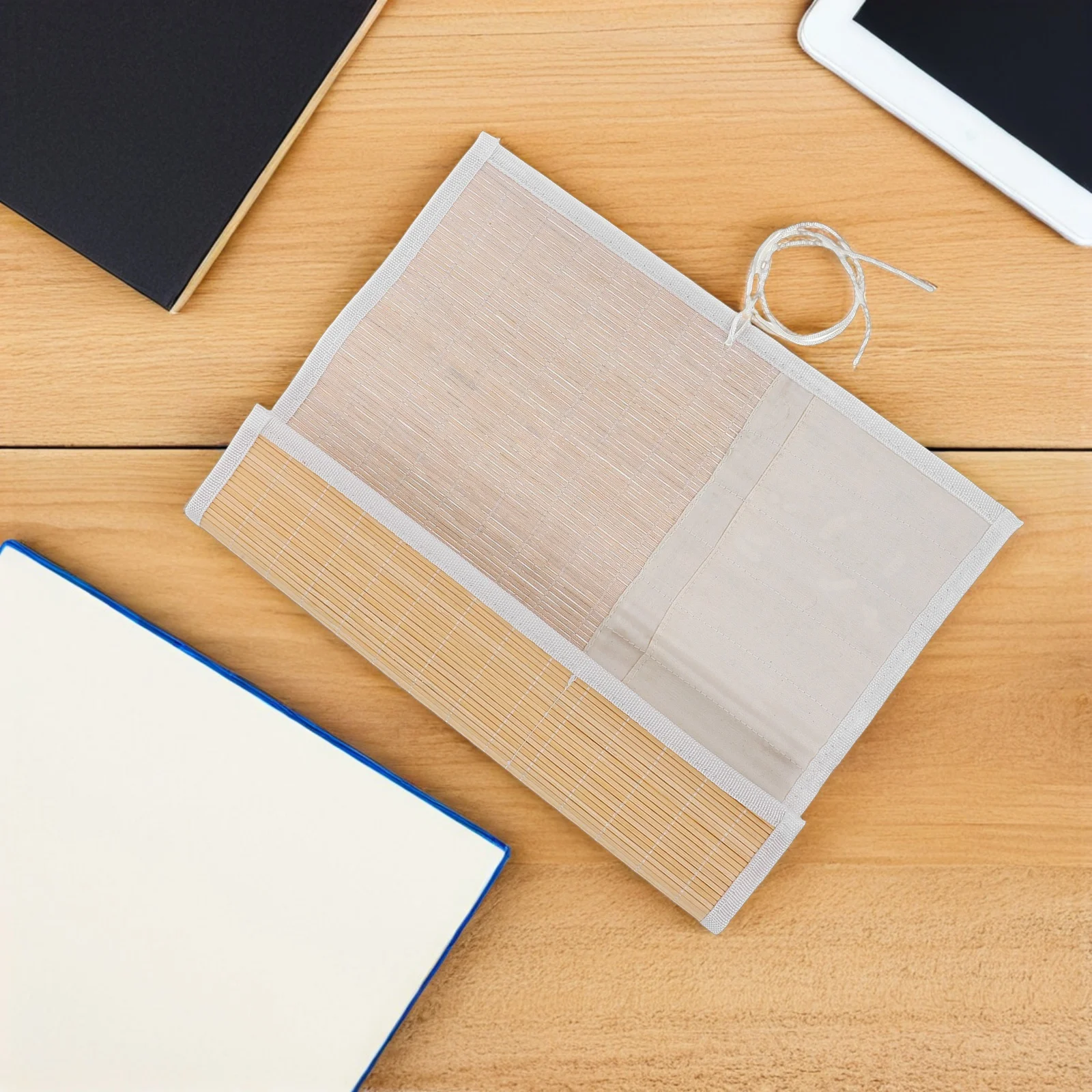 

Vintage Bamboo Brush Organizer 10 Pockets Roll-Up Pen Case Durable Canvas Lining for Artists Calligraphy Enthusiasts