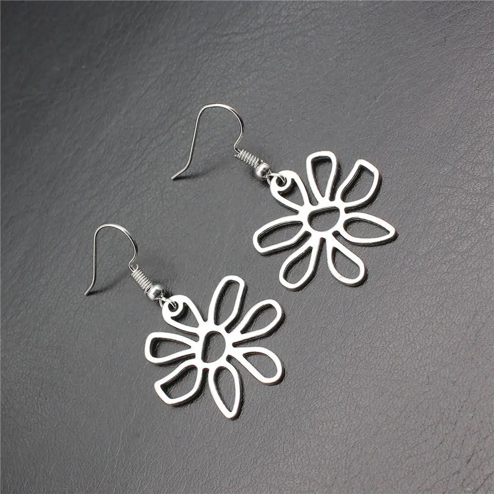 1pair Irregular Openwork Flower Charms Male earring diy accessories vintage jewelry supplies hook Size 18x19mm