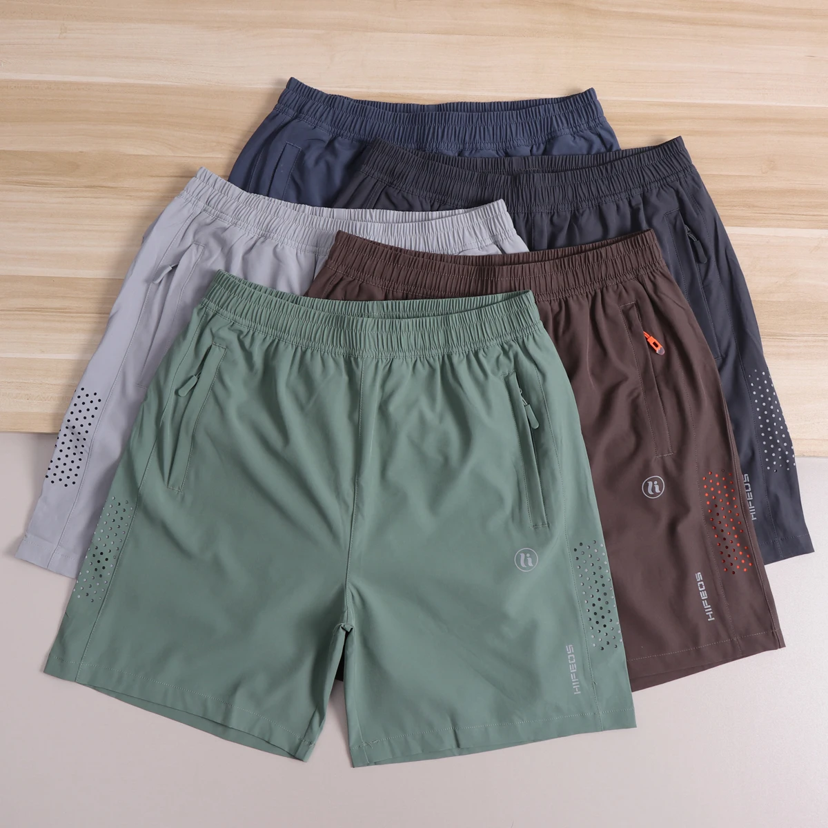 

Professional Outdoor Men's Cycling Training Shorts Laser Drill Breathable Quick Dry Polyester Fiber Standard Fit Summer Shorts