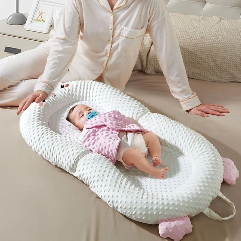 Lettino per neonato antiribaltamento letto in letto con 15 °   Copertura con cerniera lenitiva bifacciale inclinata Supporto per il sonno del neonato