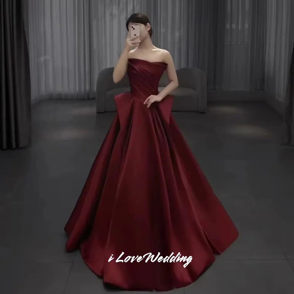 Burgundowe suknie wieczorowe bez ramiączek 2025 plisowana bez rękawów linia A długość do podłogi sukienka na bal maturalny suknia na przyjęcie weselne dostosowane