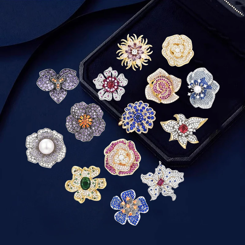 Spring New Luxury Zircon Broche Inlaid Powerful Magnet Buckle Pin Cute Rose Peony Flower Small Brooches Temperament Accessory