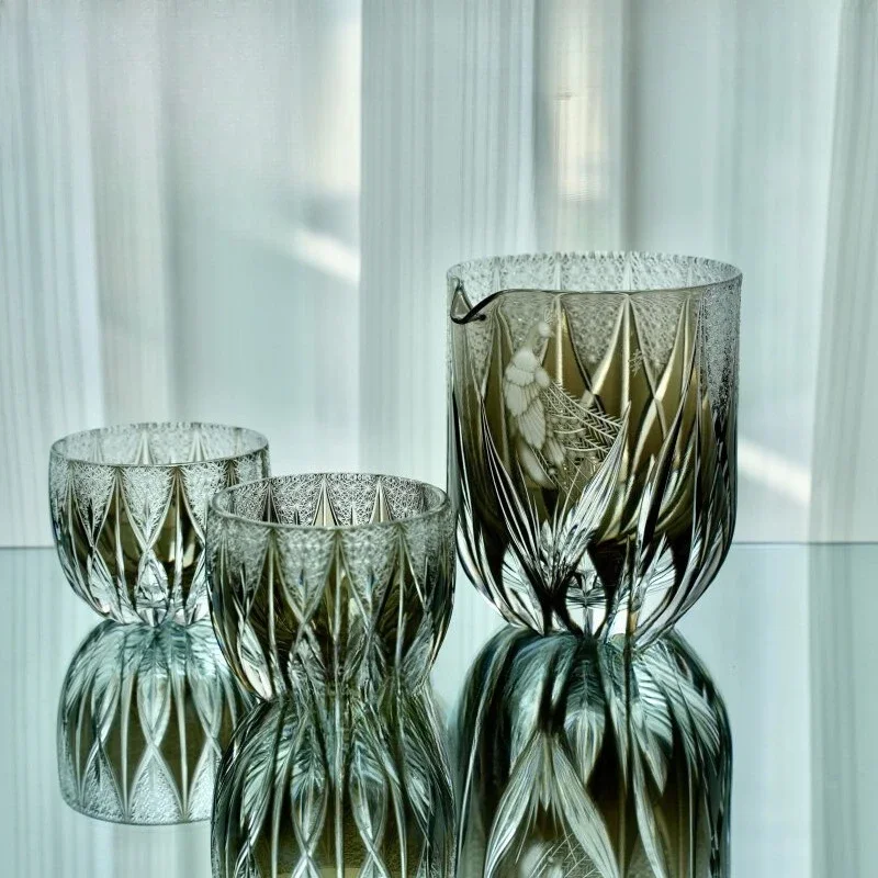 Peacock crystal glass whiskey glass hand-carved cup