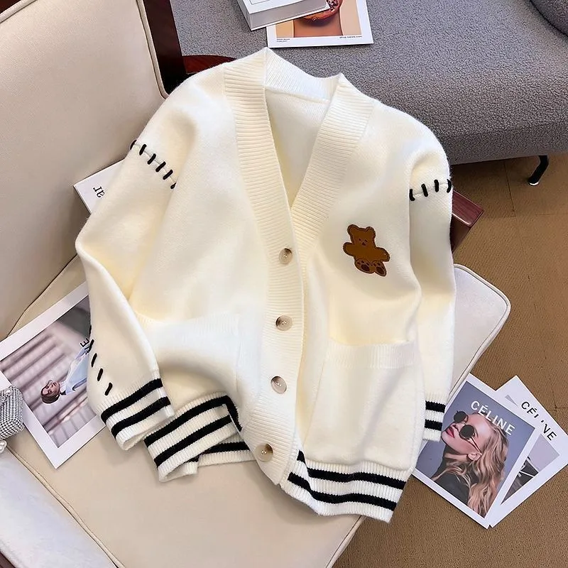 

Bear Sweater Cardigan for Women's Spring and Autumn New Loose Knitted Long-sleeved Top