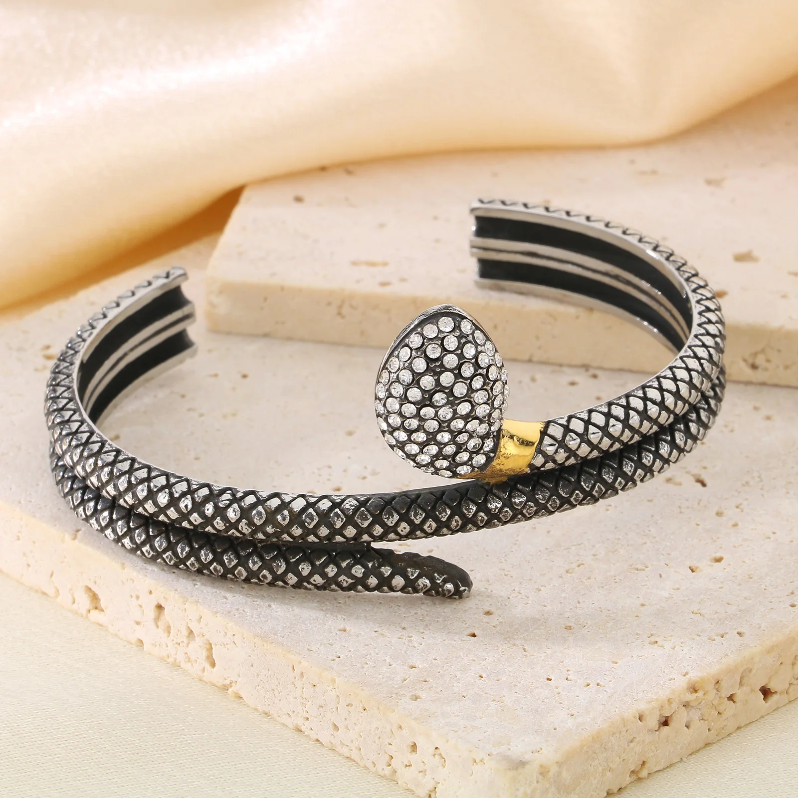 Kalen Vintage Retro Style Steel Ring Bracelet Set for Women Inlaid Zirconia Jewelry Fashion Snake Bracelets Ring Set