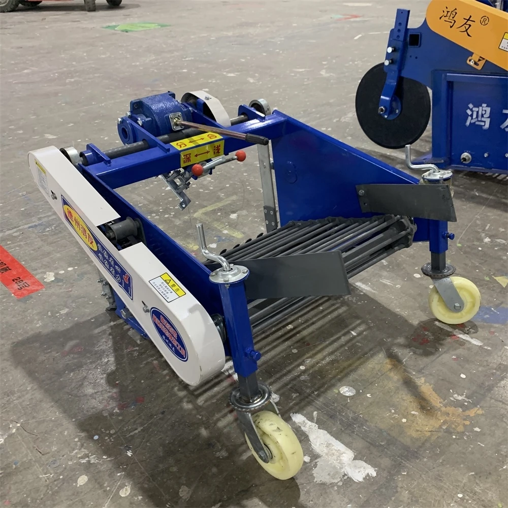 

Chinese made mini tractor with manual potato excavator harvester, row 1