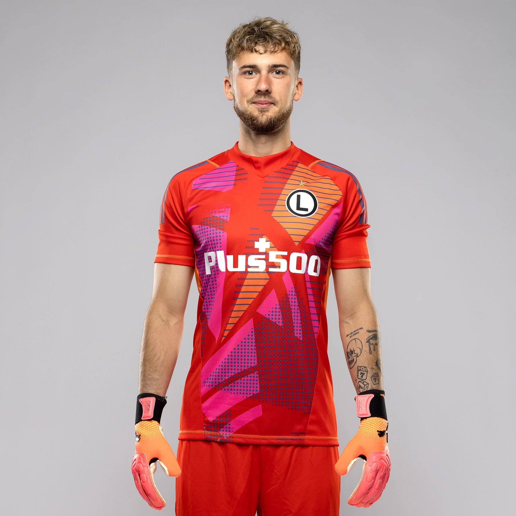 Camiseta de Fútbol 3D con Estampado Plus500 para Fans: La Mejor Elección para el Equipo Familiar en Partidos y Eventos