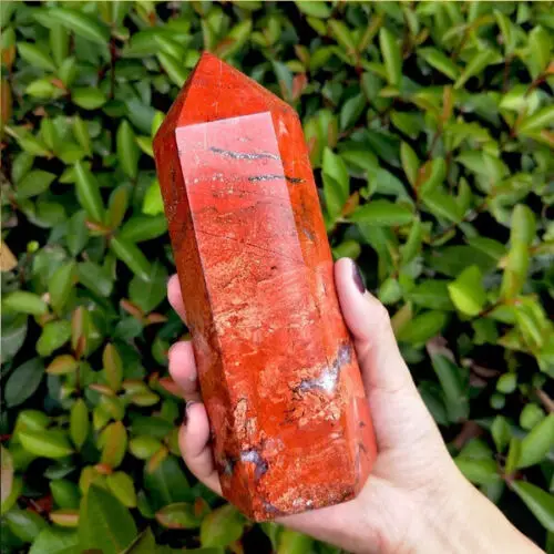 Natural Red Jasper Jade Quartz Crystal Obelisk Wand Point Healing Decorat 1PCS