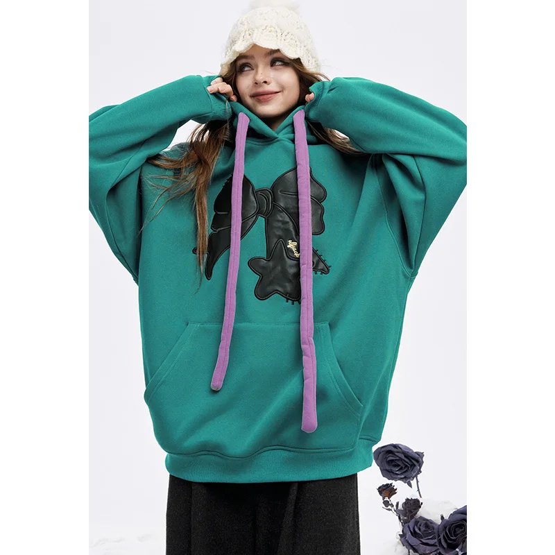 Elfsack 2025 inverno recém chegados y2k casual solto arco gráfico cordão grande bolso moletom com capuz para mulher
