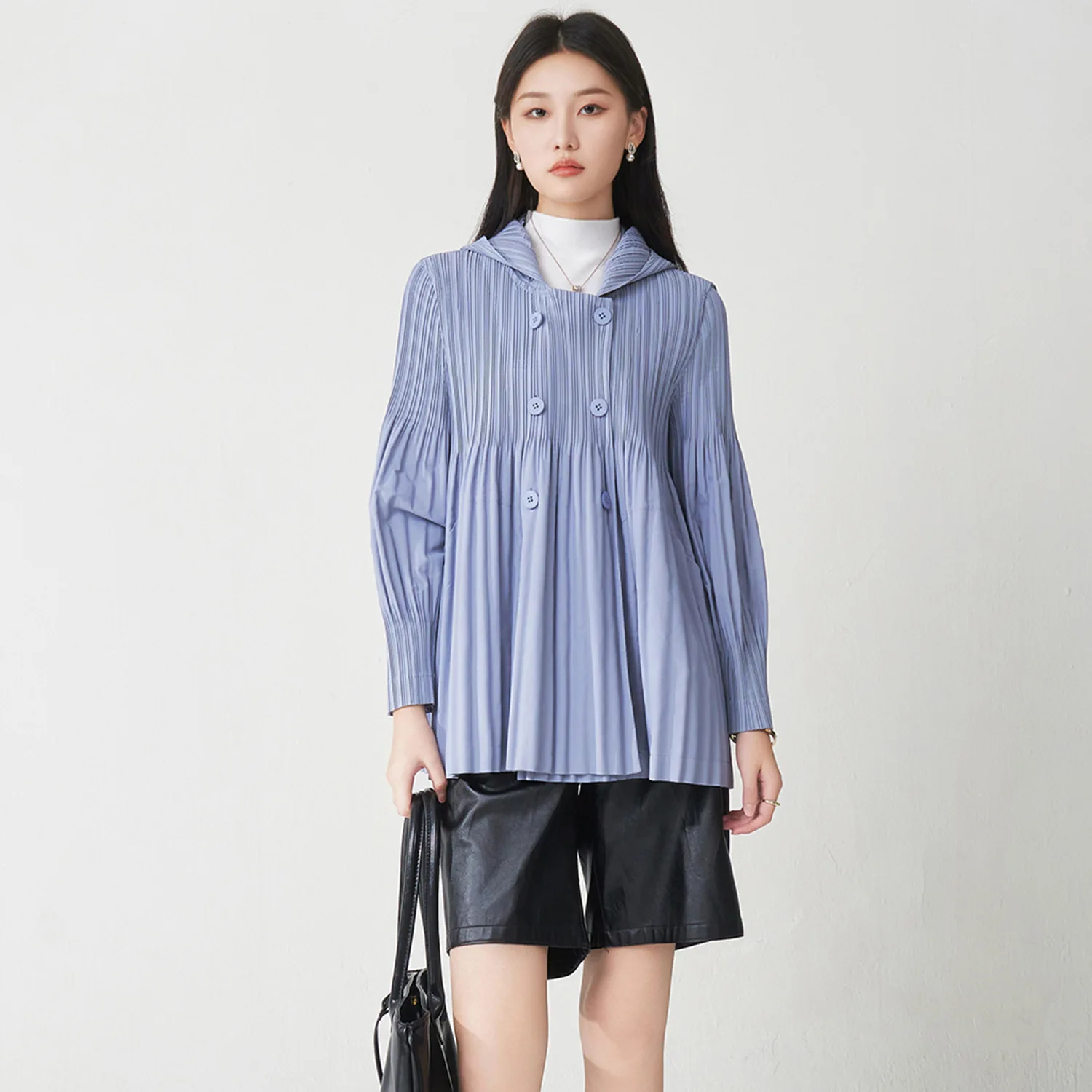 

2025 Autumn New Women Coat Miyake Pleated Design Hooded Button Long Sleeve Solid Color Jacket Fashion Casual Clothing