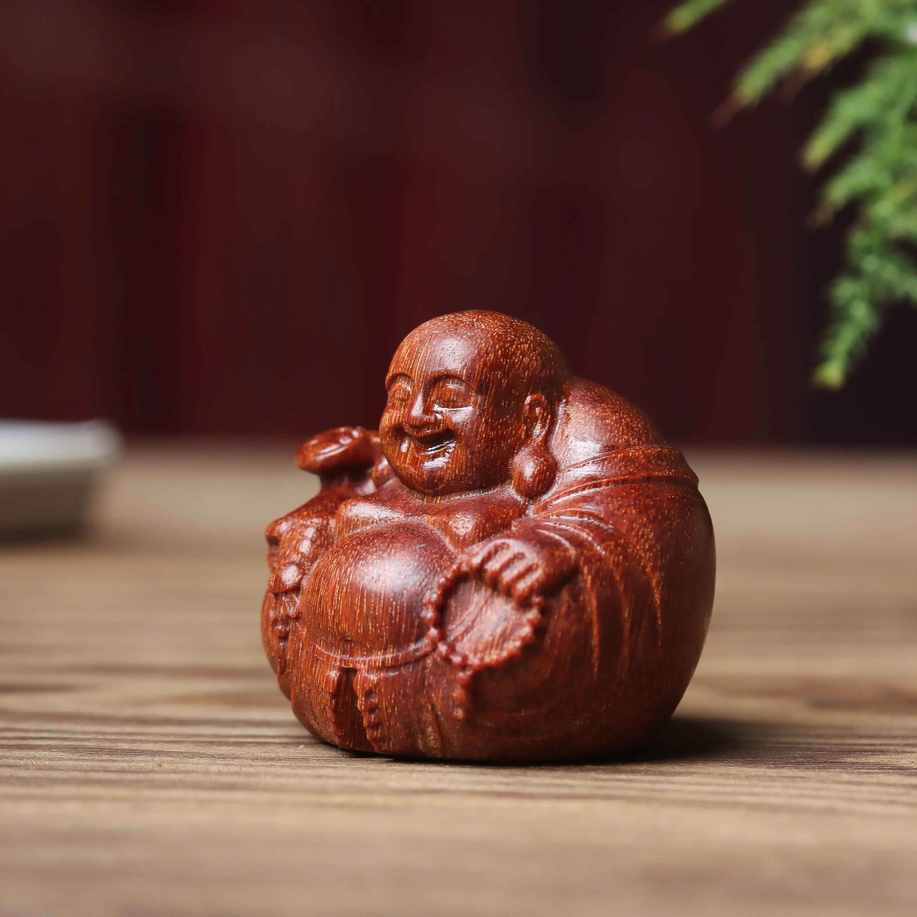 Lobular Rosewood Maitreya Buddha Hand Pieces Car Decorations a Piece of Harmony Ornament Crafts Wood Carving Smiling
