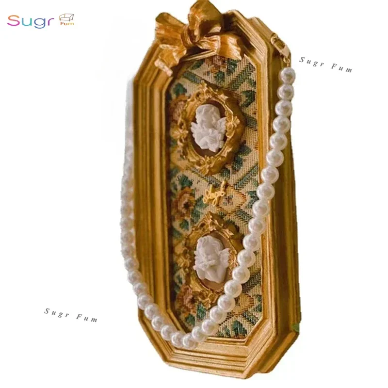 

Retro Europ Home Decoration Painting Relief Angel Octagonal Frame Pearl Chain Hanging Painting Wall Decor Handmade Crafts Gift