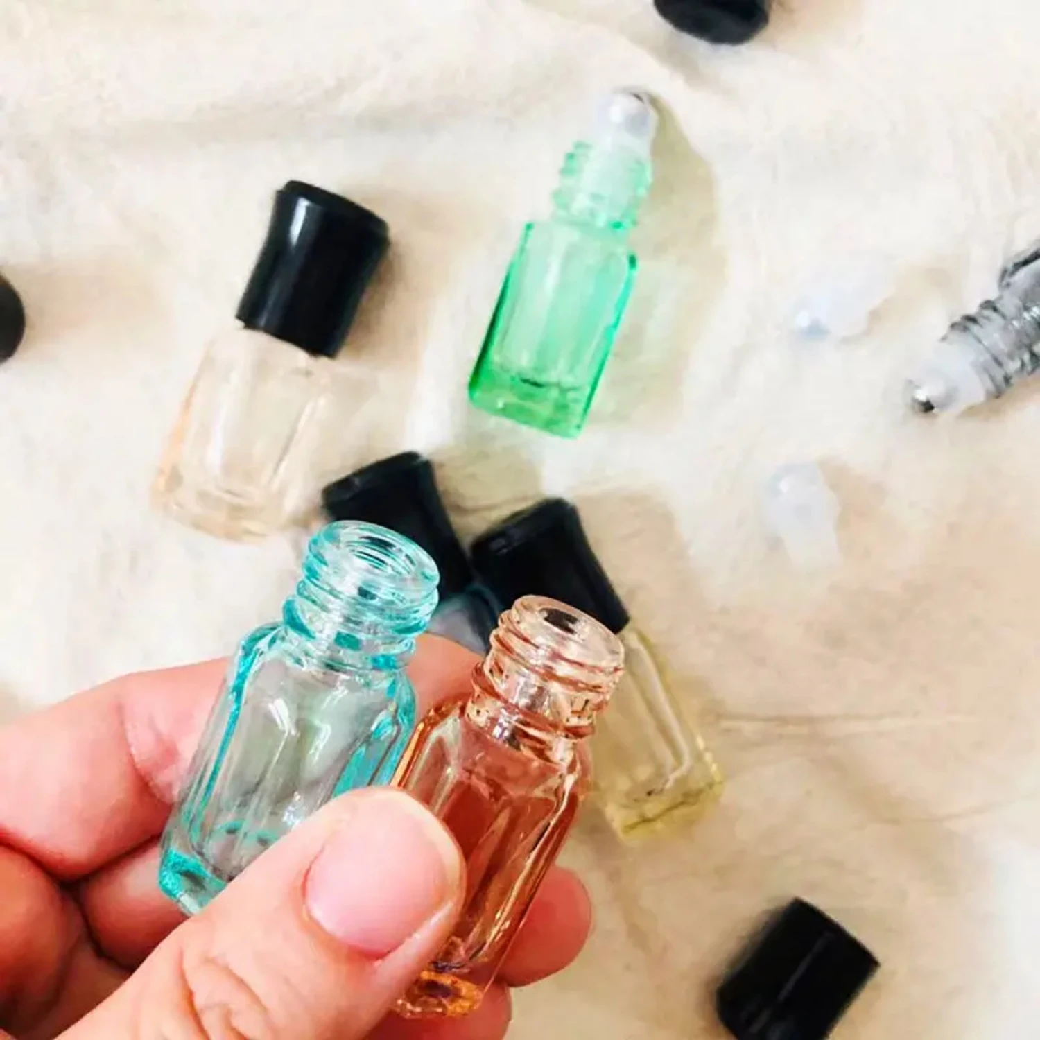 3 stuks draagbare glazen rolflessen voor cosmetische reisopslag