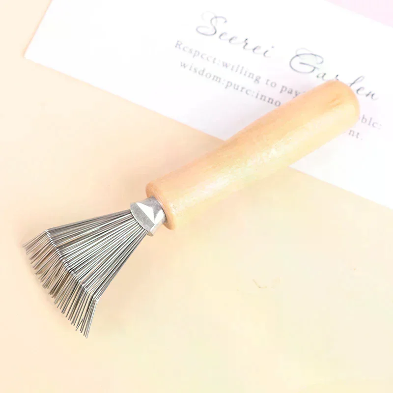 1pcs Wooden Comb Cleaner Cleaning Hair Brush Comb Cleaner Handle Embeded Tool Professional