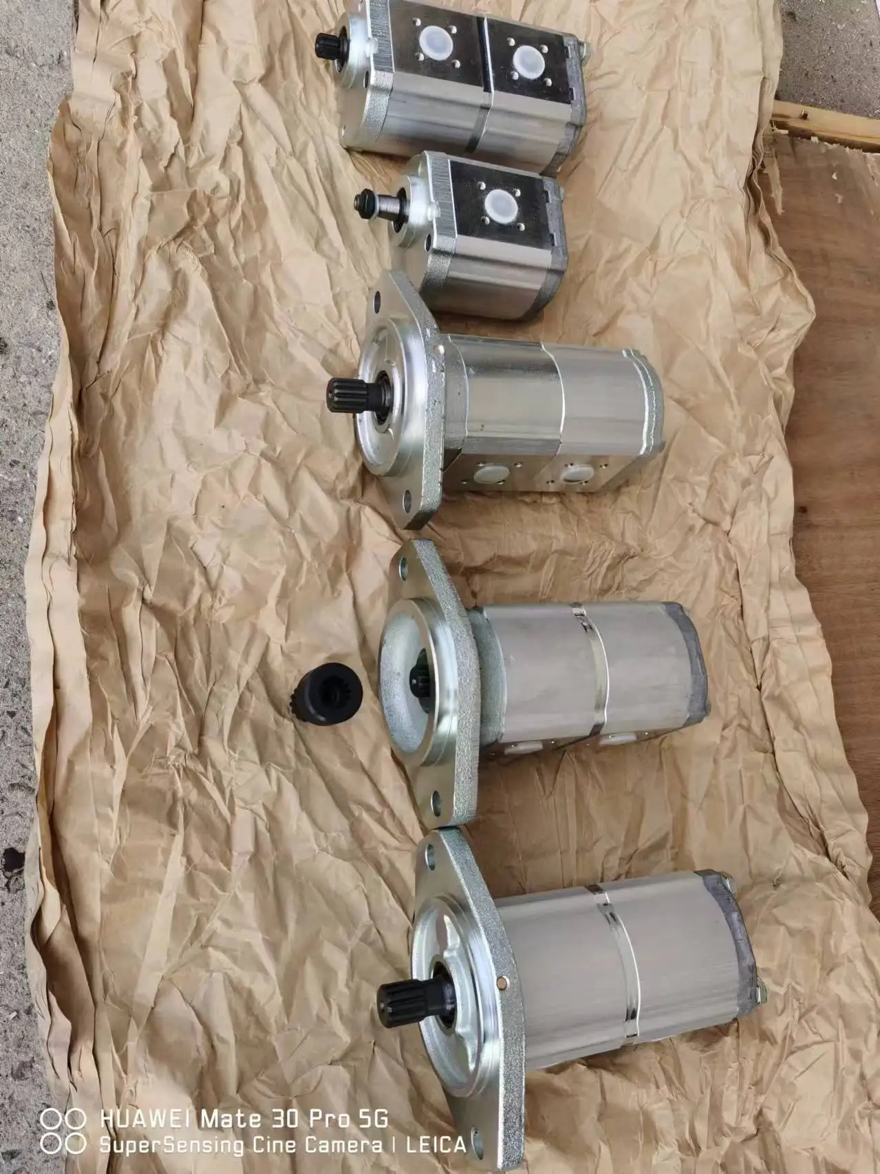 Pompa idraulica 31LB-40500 Pompa a ingranaggi moderna per caricatore 31LB40500 per parti di macchine edili HL770-9S