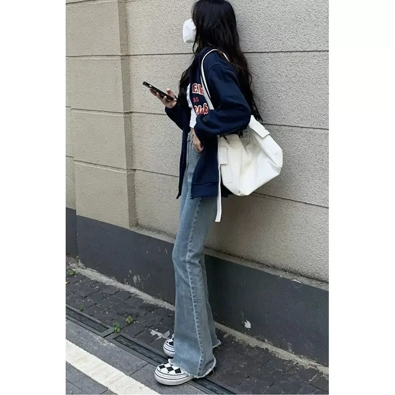 レディースジーンズ ゴシック服 高品質の質感素材の感触 女性デニムファッション 快適な長持ちする耐摩耗性 抗しわ