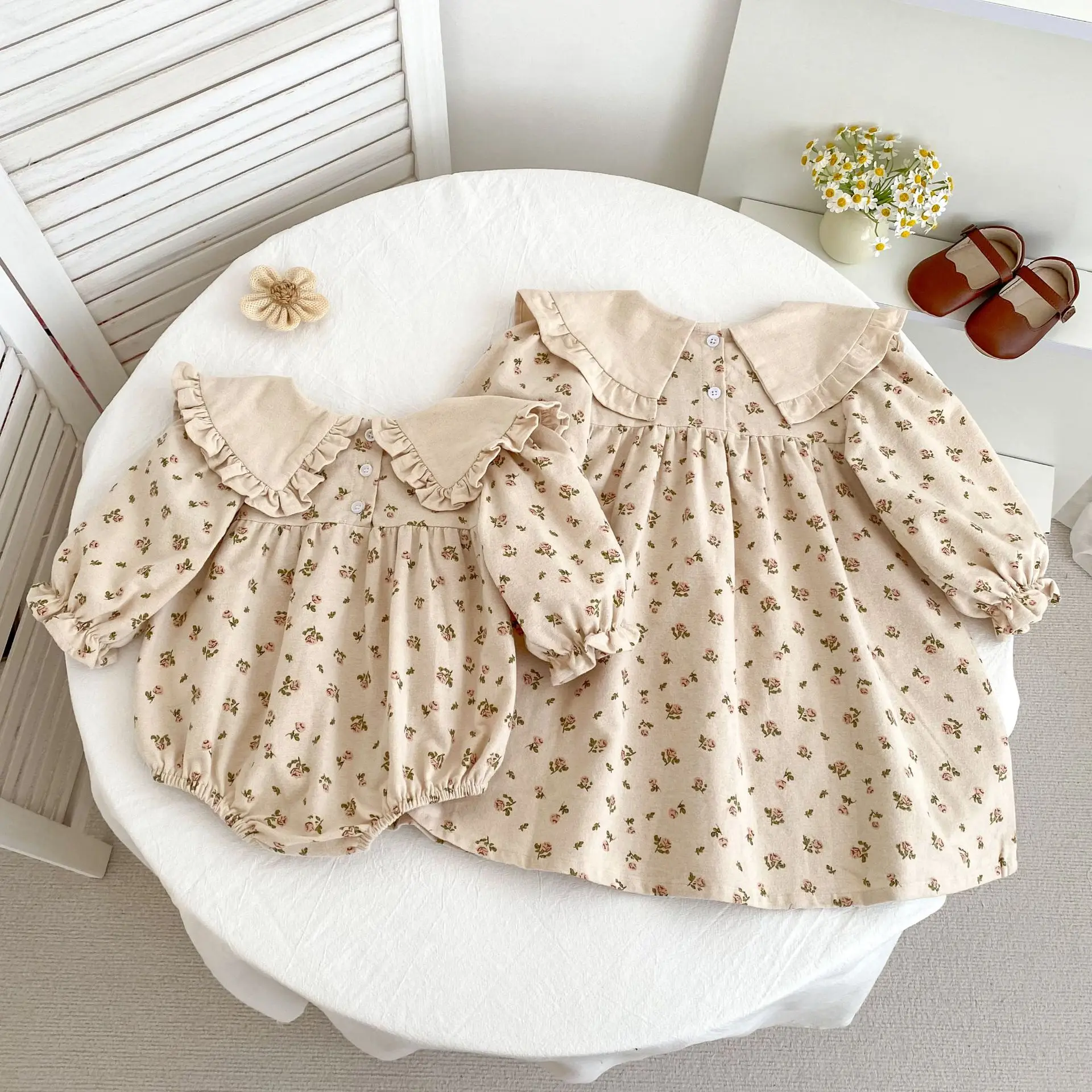 2026 Neue Frühjahrskollektion 0-24M Baby Mädchen Herz-Bodys Langarm Baumwolle Bedruckt Neugeborene Baby Mädchen Strampler Baby Mädchen Kleidung – Detail 4