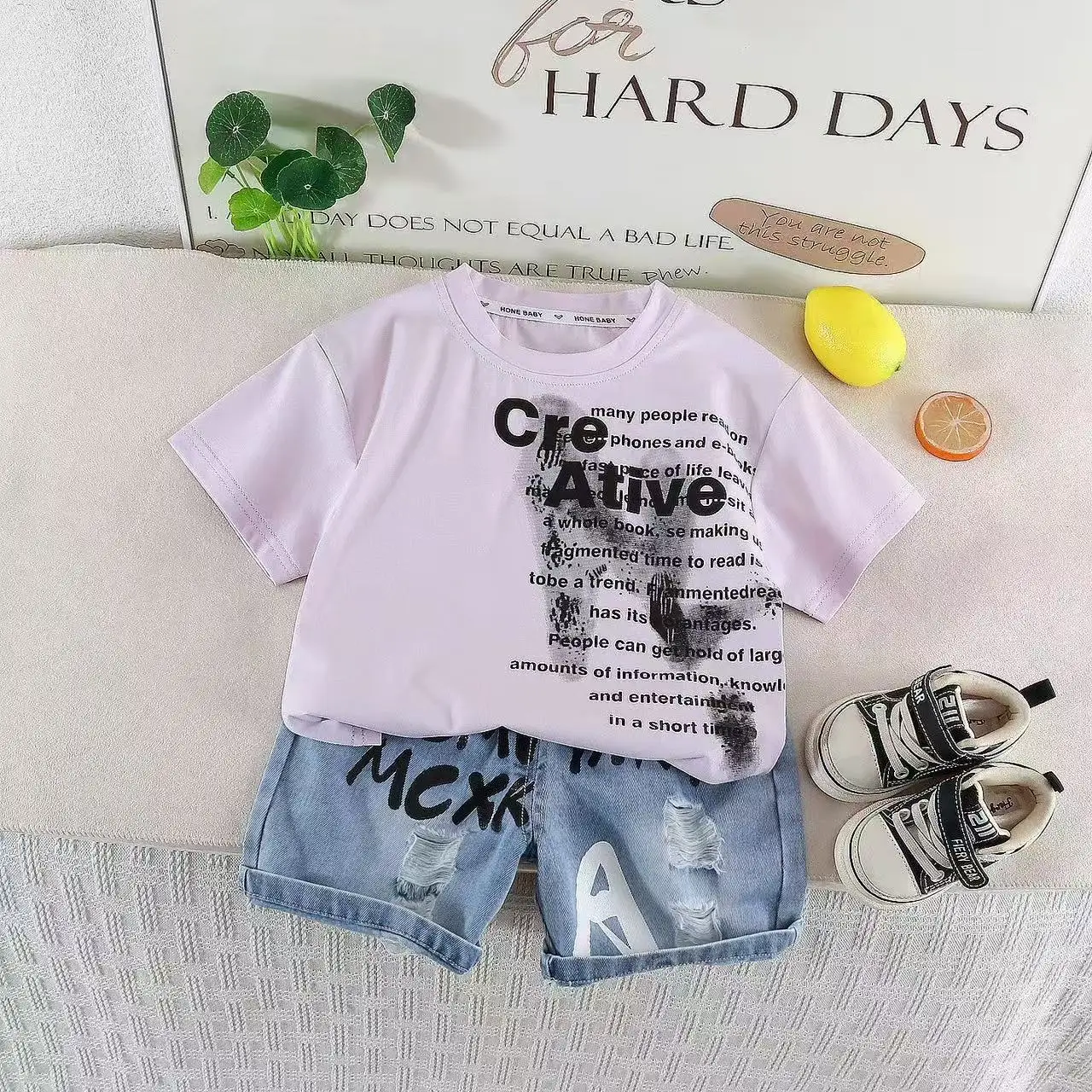 Children's Summer Set Fashion New Boys' Printed Short sleeved T-shirt+Cowboy Shorts Two-piece Set